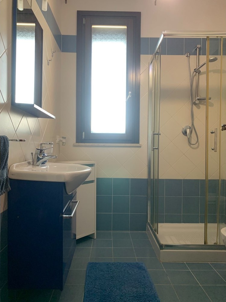 Kitehouse Emma · bagno con doccia